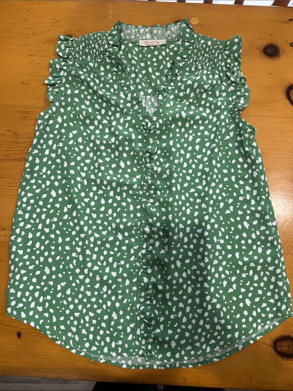 Doe & Rae Green and White Ruffle Cap-Sleeve Dot Blouse